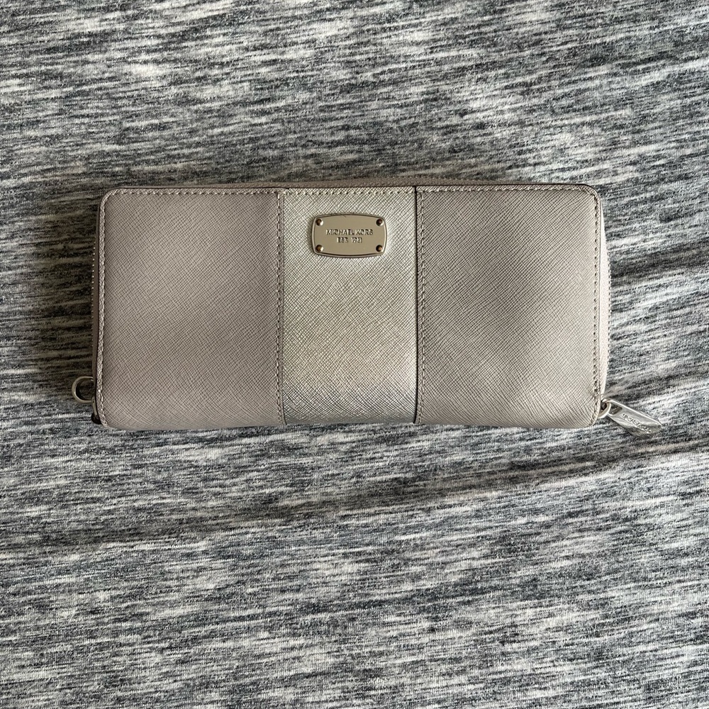 Michael Kors Gray Zipper Wallet